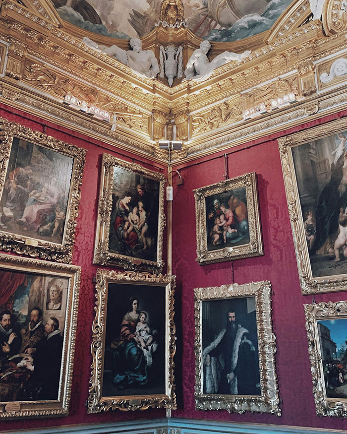 Grüne Struktur – Symbol für Medieninhalte